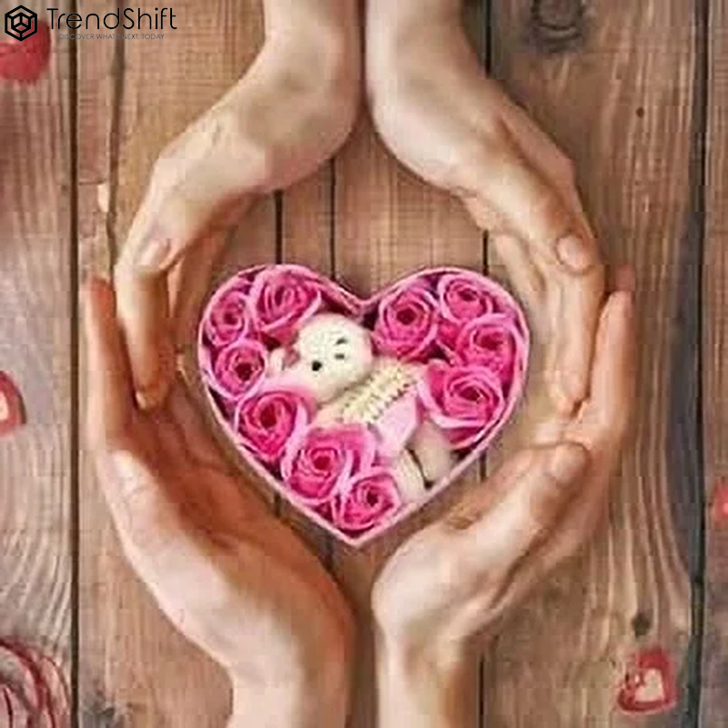 Mother'S Day Heart-Shaped Pink Rose Flower and Teddy Bear Gift Box: the Perfect Gift for Christmas, Valentine'S Day, Weddings, Anniversary, Birthday or Proposal